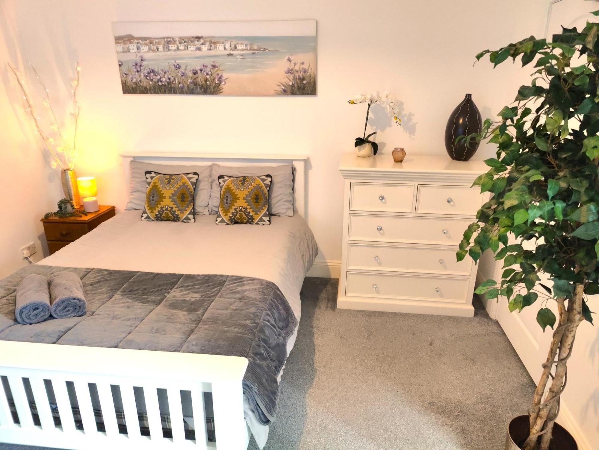 Cosy Bee And Apartment Bournemouth Exterior photo
